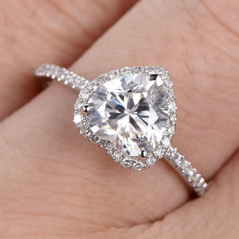 Anillo del Corazón Cautivador