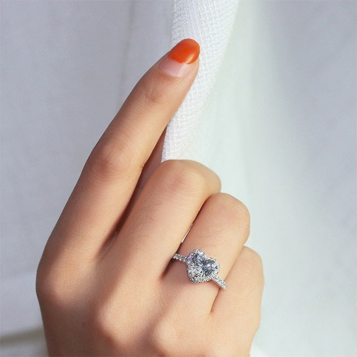 Anillo del Corazón Cautivador
