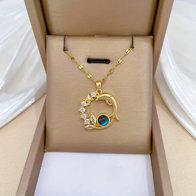 Collar Elegante con Estrella de Delfín