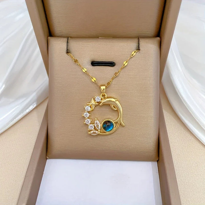 Collar Elegante con Estrella de Delfín