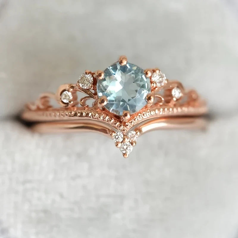 Anillo Dorado Princesa Azul con Circonita