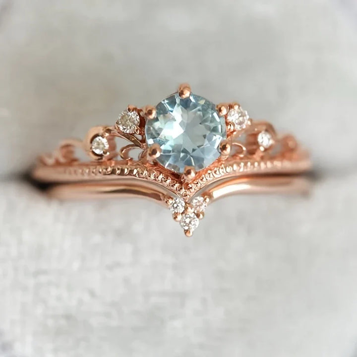 Anillo Dorado Princesa Azul con Circonita