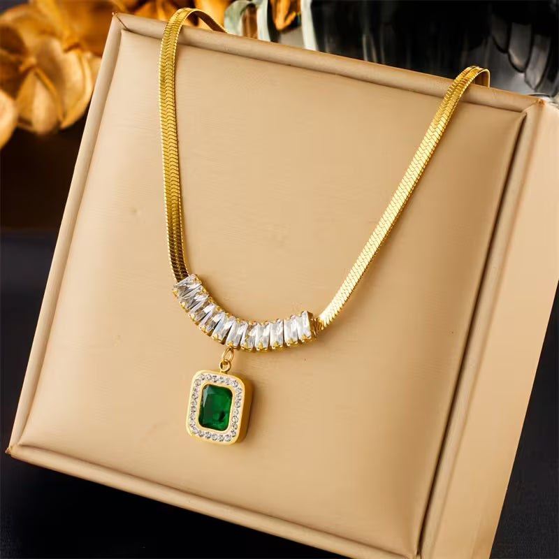 Collar Regalia Prismen con esmeralda | Oro
