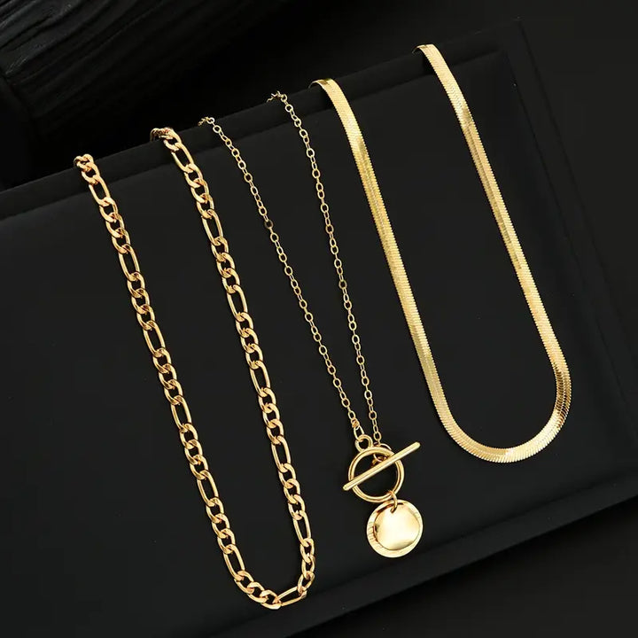 Collar de Capas de Moneda Texturizado Savira | Dorado