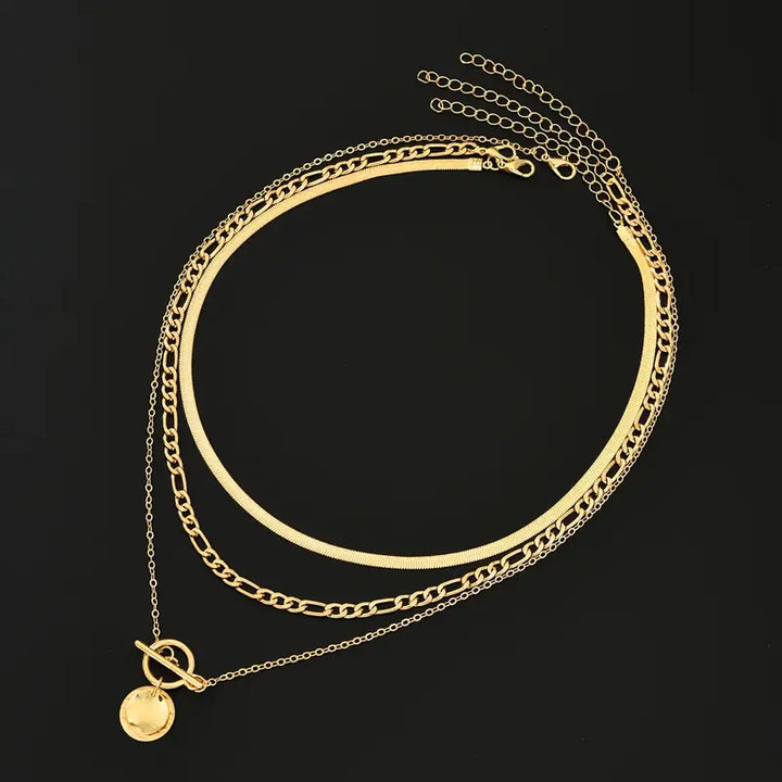 Collar de Capas de Moneda Texturizado Savira | Dorado