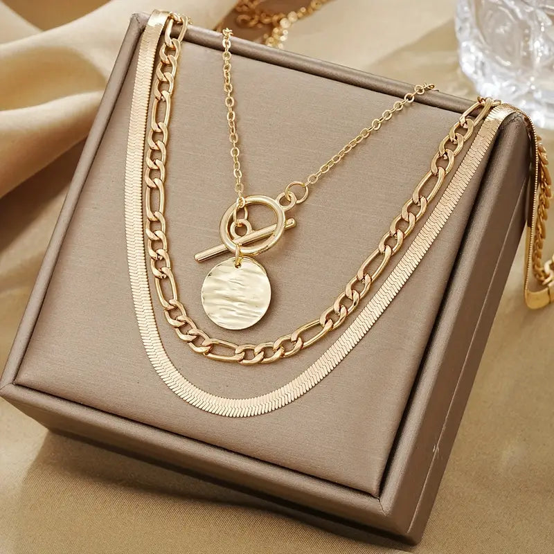 Collar de Capas de Moneda Texturizado Savira | Dorado