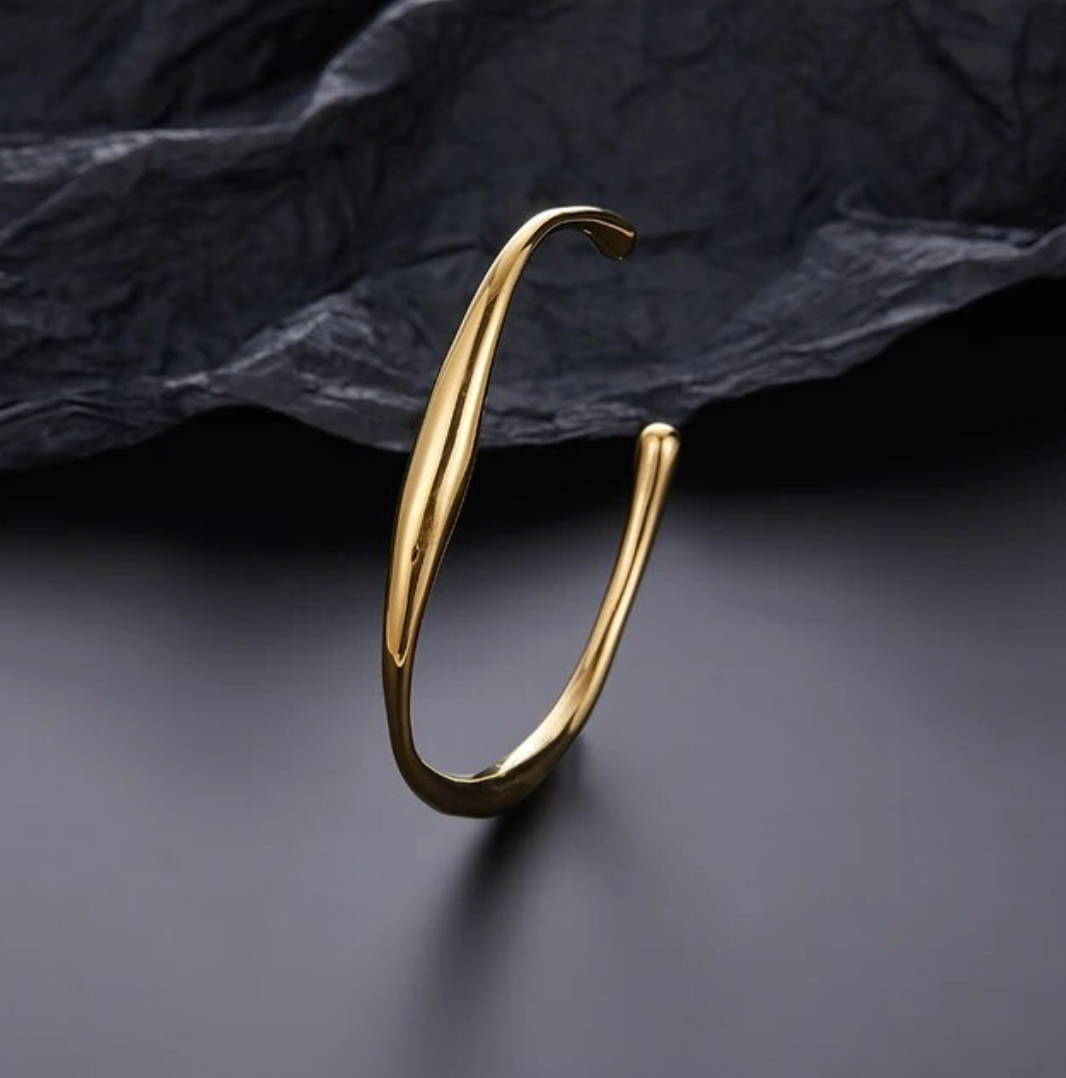 Pulsera fina chapada en oro de 18 quilates con pequeña flor y circonitas