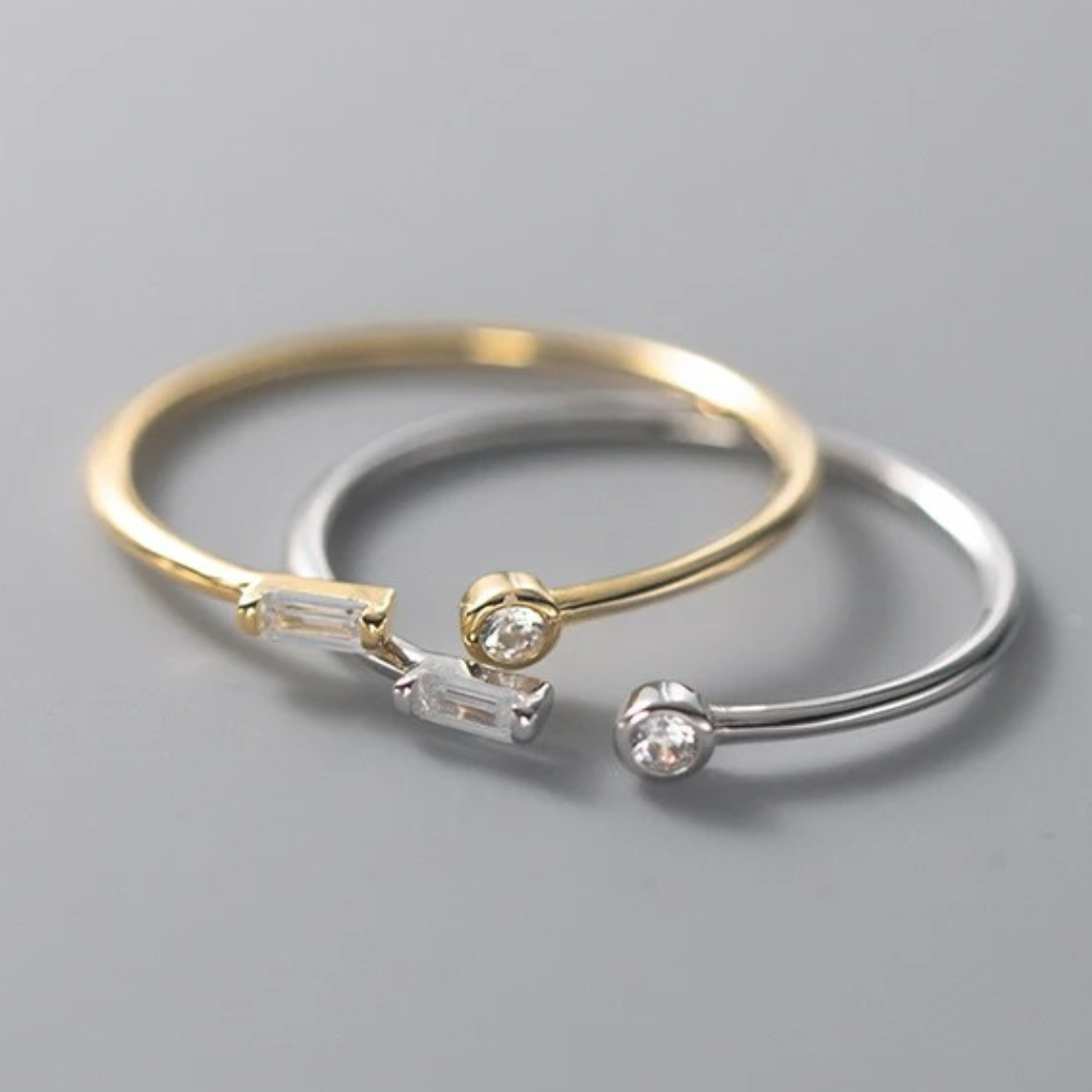 Anillo ajustable de plata 925 con 2 hermosas circonias