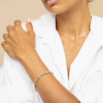 Collar Inicial de Carta de Amor | Dorado