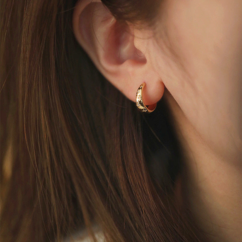 Pendientes de oro y plata lujosos