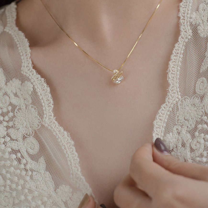 Collar del Cisne de Cristal