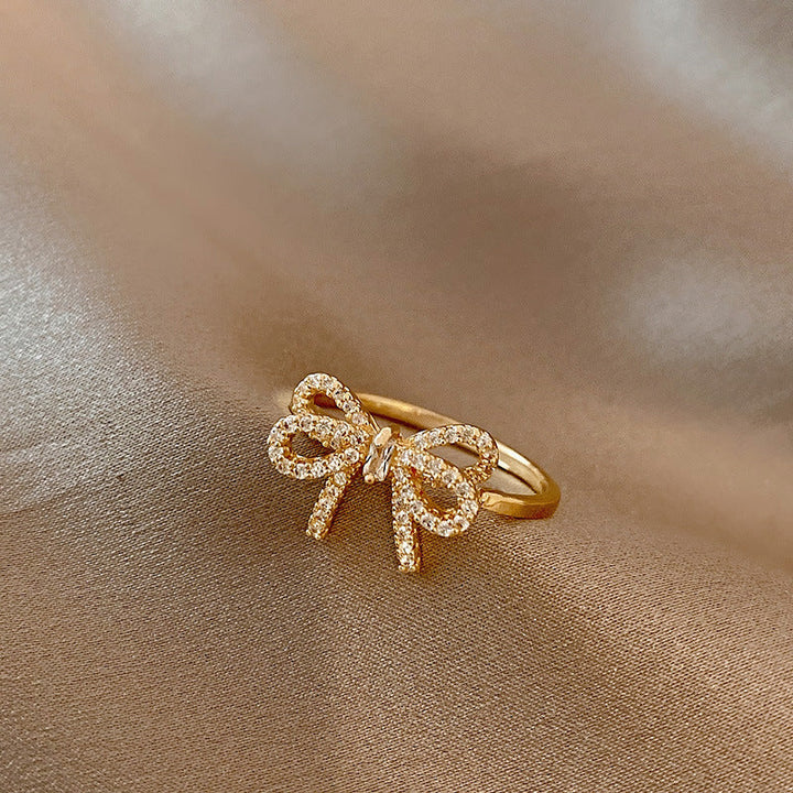 Anillo de cinta dorada Henrietta