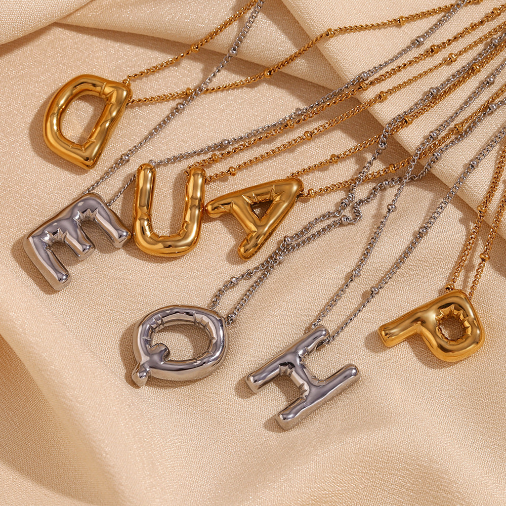 Collar personalizado de inicial con burbujas