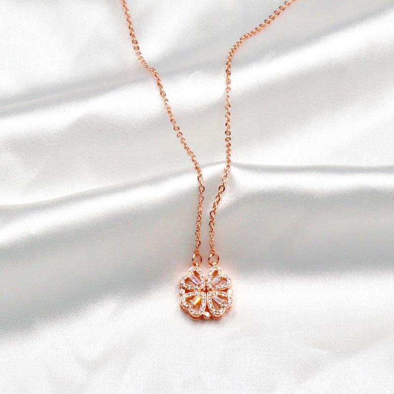 Collar con Corazón de Cristal