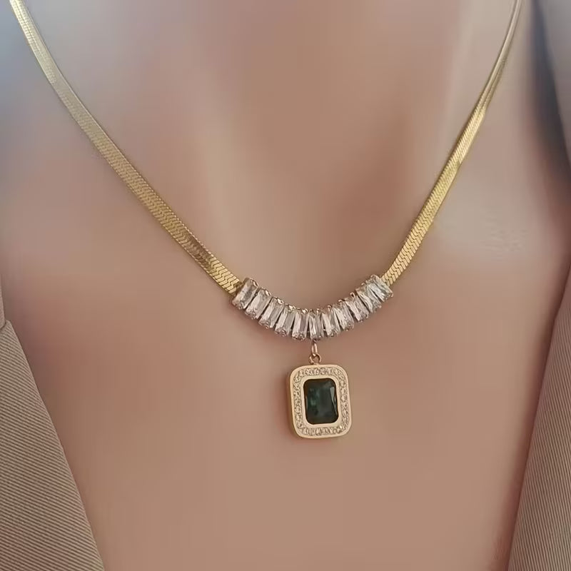 Collar Regalia Prismen con esmeralda | Oro