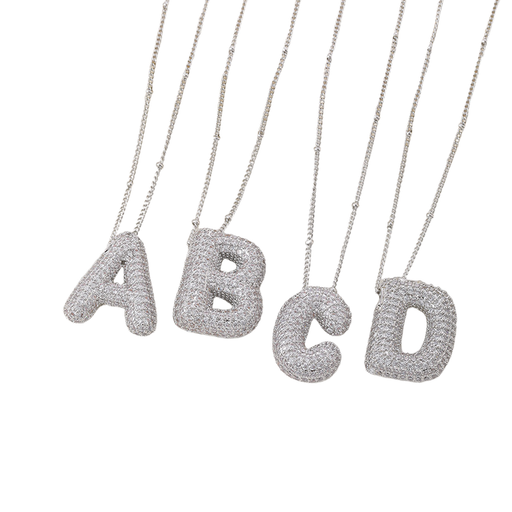 Set de collares con iniciales Bubble Letter | Oro blanco