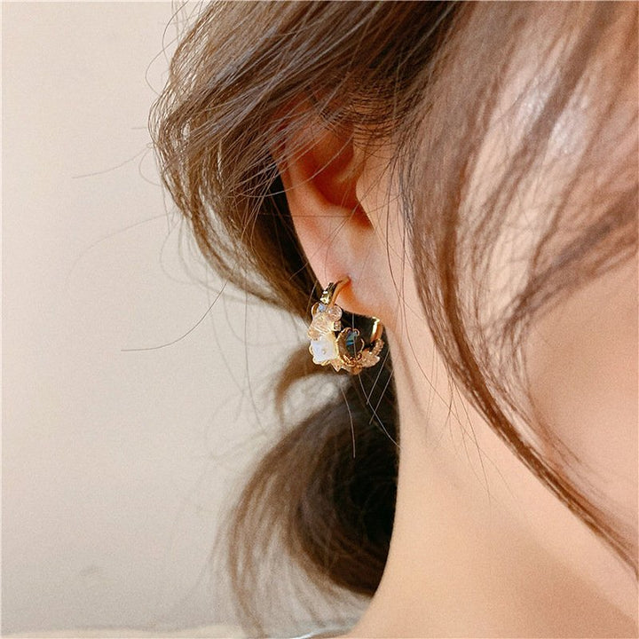 Pendientes de Flor Vintage chapados en oro