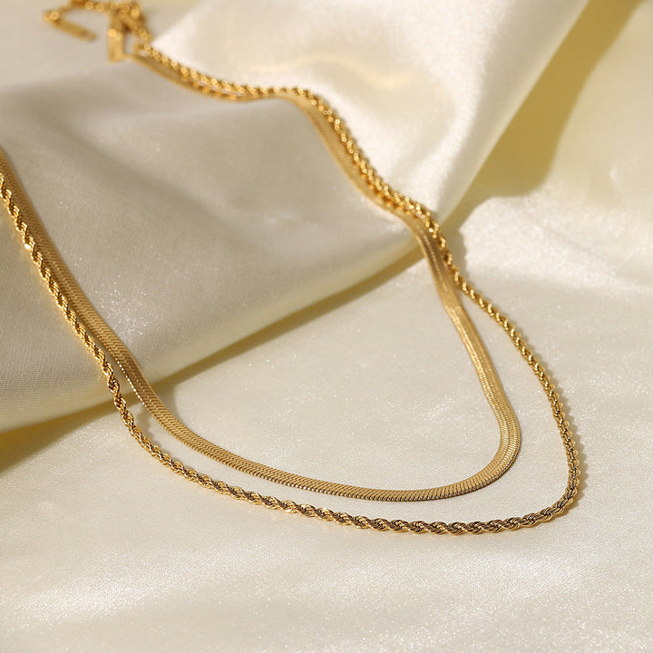 Collar superpuesto Hailey