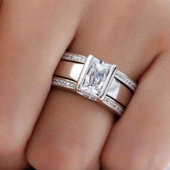 Anillo Vintage de Vidrio Incrustado
