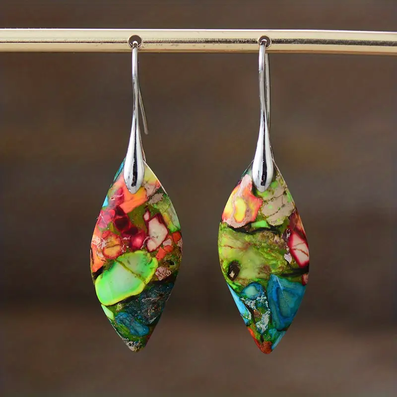 Pendientes de piedra natural coloridos