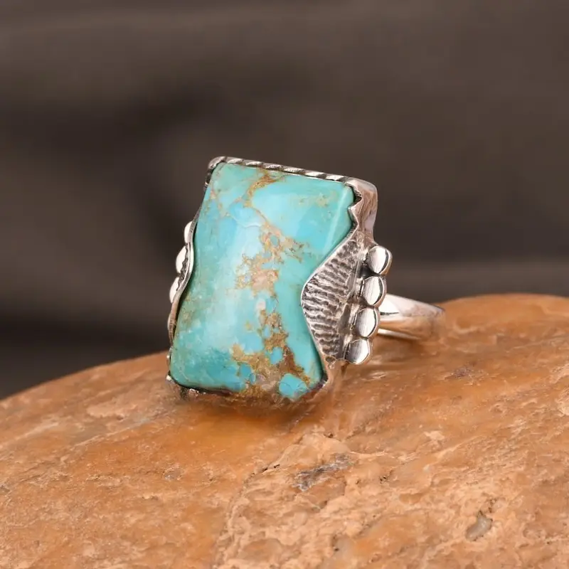 Anillo de piedra natural azul en plata