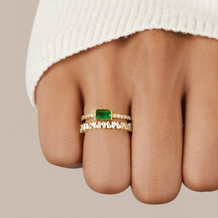 Anillo estratificado de cristal