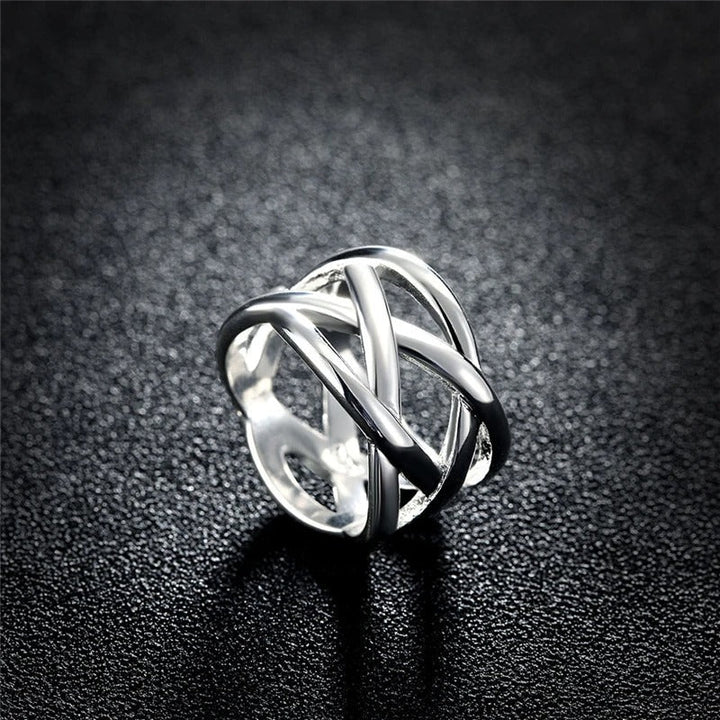 Anillo de diseño trenzado de plata 925
