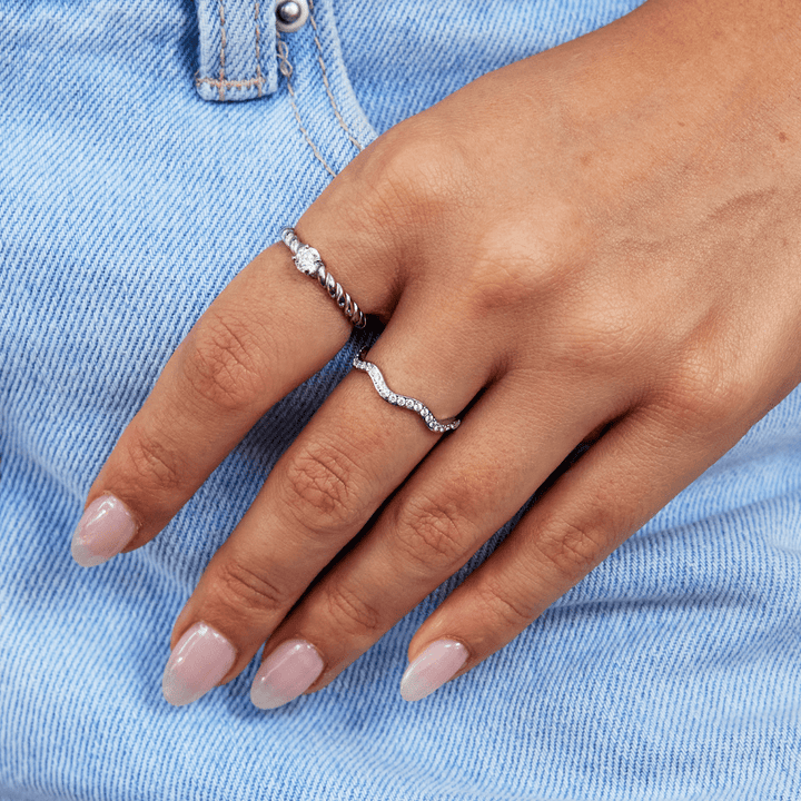 Anillo de ondas de cristal y plata Zenya